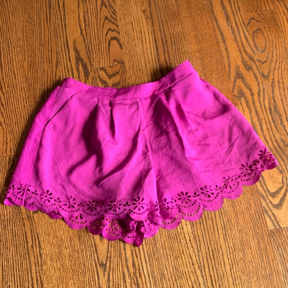 AKIRA small light shorts